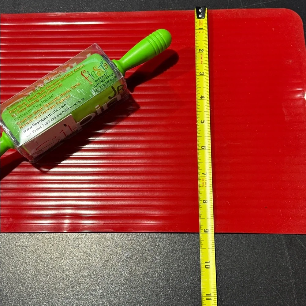 Kids Silicone Rolling Pin & Baking Mat Set